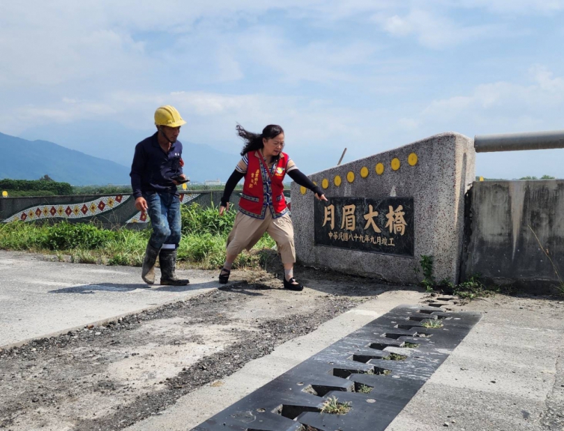 曾淑懿關心月眉大橋災修進度｜維護用路人安全