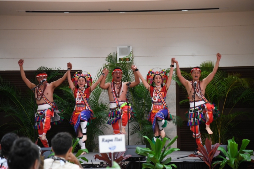 花蓮縣府團隊參與南島家園慶祝活動｜代表臺灣情牽百人圍舞撼動全場