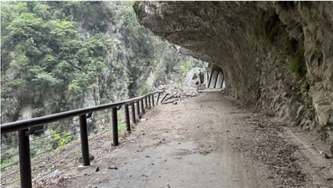 重返榮景｜太魯閣臺地、布洛灣、九曲洞步道，可望年底局部開放！ Great Counterattack | Taroko Plateau, Buluowan, and Jiuqudong Trail are expected to partially reopen by the end of the year!  大反攻｜タロコ台地、ブロワン、九曲洞トレイル、年末までに部分的に再開する見込み！   九曲洞步道將於年底局部開放  太魯閣臺地戶外草地  布洛灣下臺地將於年底局部開放  0403花蓮地