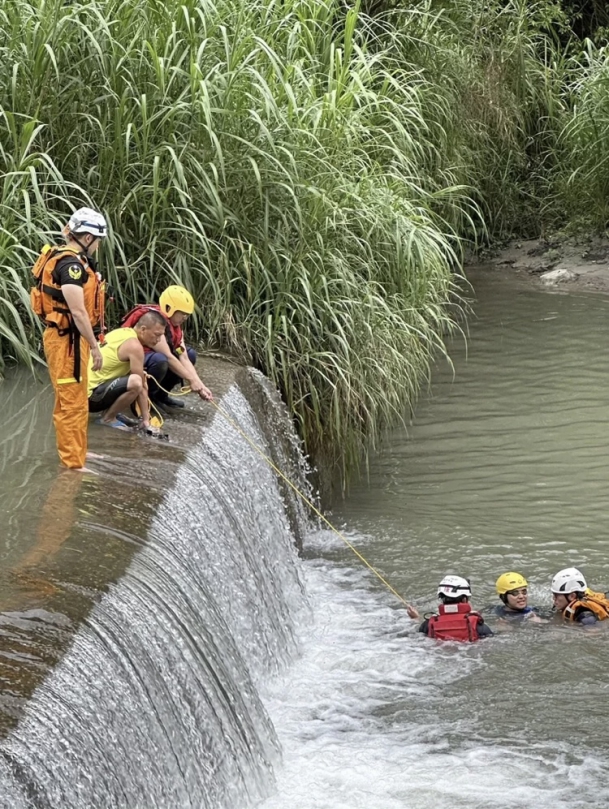 溺水慘亡｜16歲高職學生，美崙溪上游水源地，卡在水下3公尺石縫中，送醫不治！