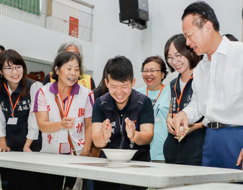 鹿草鄉中秋博餅重磅回歸 睽違四年重溫擲骰拿月餅