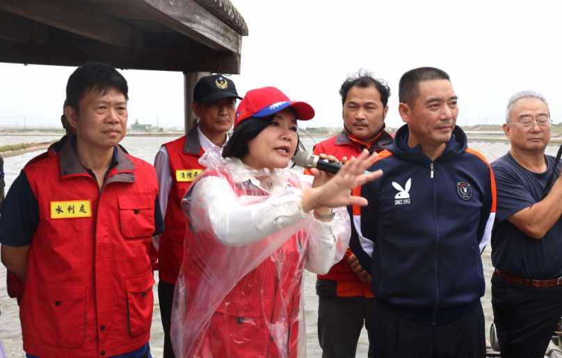 雲林縣台西鄉新興事業性海堤老舊脆弱難敵暴潮強浪 縣長張麗善：全段海堤加高、加固保護家園！