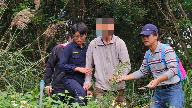 山中傳奇｜向土地公問路，男子情緒低落山區散心迷途摔傷，遍尋不著、一問之下，初鹿警找到了！