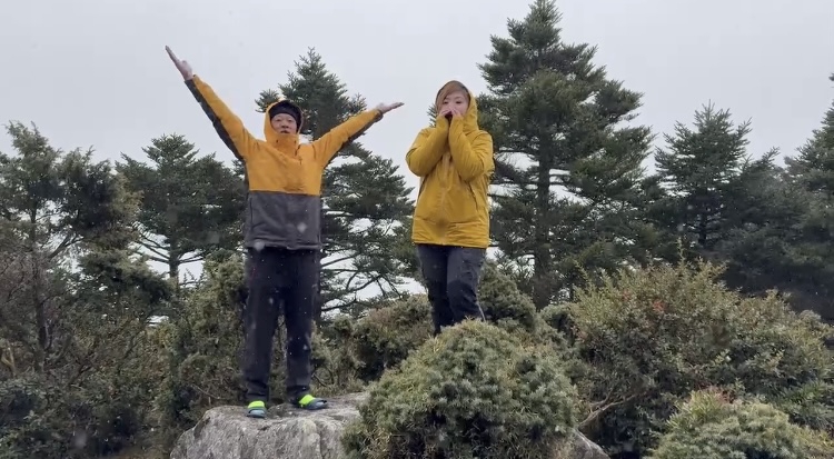 上帝遺失在人間的藍寶石｜寒流來襲，嘉明湖山屋飄雪！