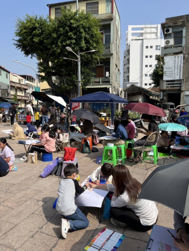 高市前鎮區鎮南宮寫生比賽添增親民色彩