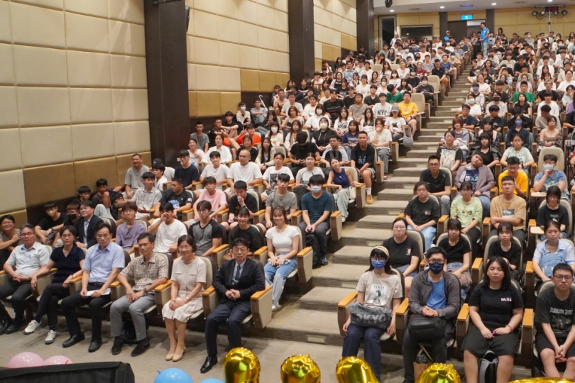 ﹁新生啟發營﹂大葉登場。（照片大葉提供）