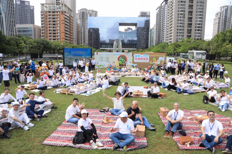 2025台中市民野餐日11/2登場　29區同步開野餐！市長盧秀燕邀大家「草地閱讀」享秋日浪漫