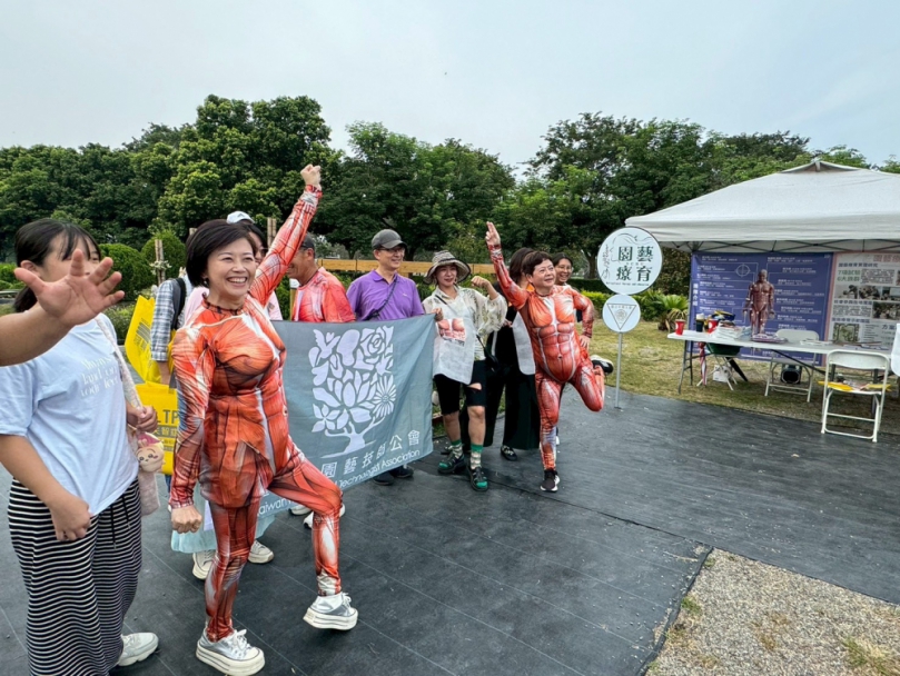 興大﹁肌少園藝療育﹂在溪州公園展區設置全國首創﹁肌少園藝療育區﹂。(照片興大提供)