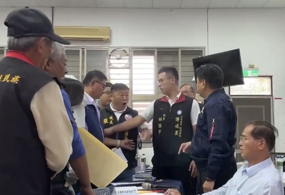 議長張峻：「他（立委傅崐萁）罵我黑道流氓、民主之恥，一定告！」