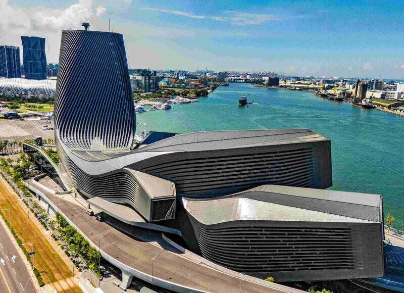 高雄港旅運中心智慧化及綠色永續設計奪國際雙獎