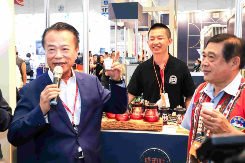 2025國際茶咖展登場 嘉義縣長翁章梁親自推廣嘉義「雙金」魅力！