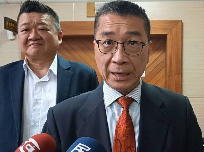 徐國勇到高雄與黨公職座談強調高雄市長選舉就是一個「贏！」字