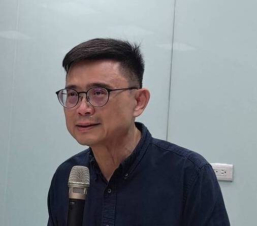 立委賴瑞隆8歲兒子將轉學落淚向女童跟家長及自己孩子道歉