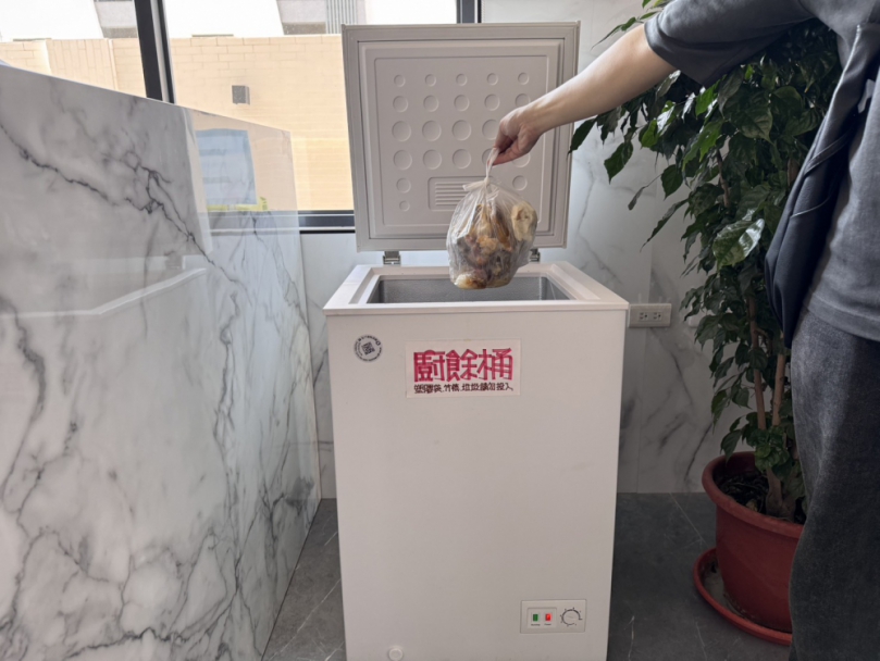 嘉市環保局推動公寓大廈垃圾進階分類回收 局長蕭令宜:落實玻璃獨立分類與廚餘冷凍貯存