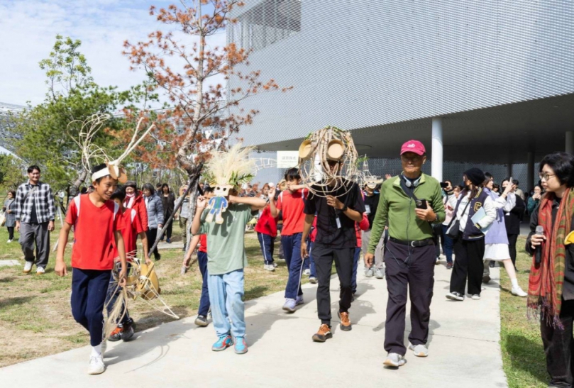 藝術盛會 中美館「萬物的邀約」跨國共創多元藝術 印尼紙月亮×博屋瑪國小《與自然一起說故事》