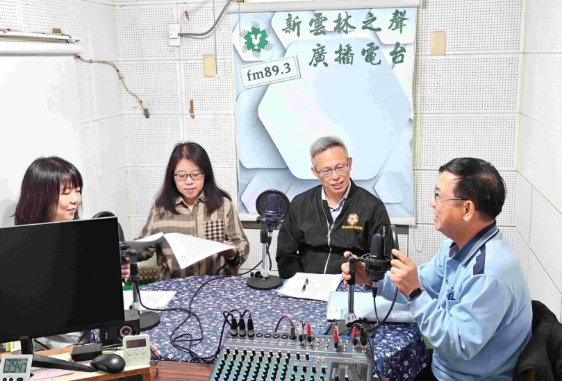 雲林縣榮服處長蘇文玄接受電台節目專訪 加強宣導退除役官兵就業服務及安心御老措施