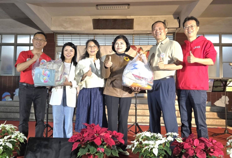 「正心仁愛，活力滿載」〜雲林斗六正心中學創校65周年 仁愛健行歷經逾半世紀未間斷 傑出校友席開132桌感恩晚宴 氣氛熱絡！