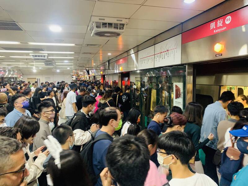 高捷迎跨年人潮加密班距並延長營運至凌晨2點