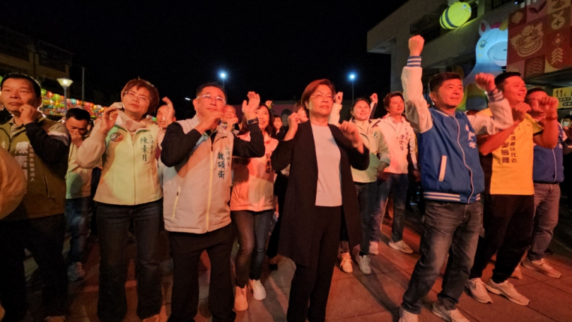 115年永靖元旦升旗和路跑,王縣長和立委、鄉長等人參加。(照片公所提供)