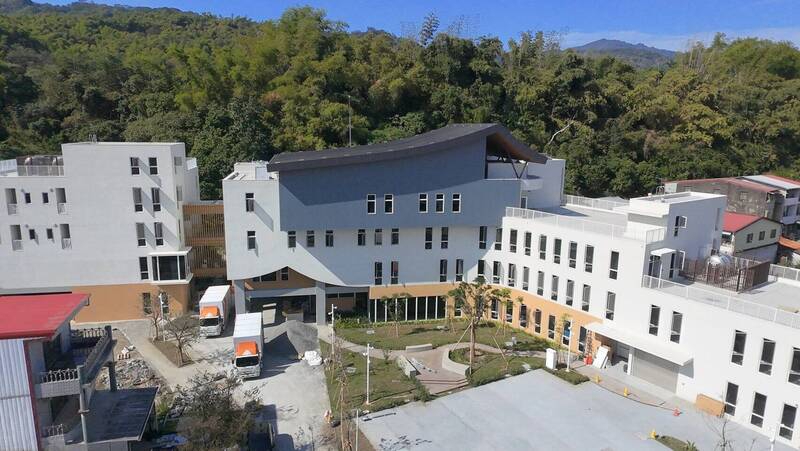 六龜行政中心1/16入厝寶來賞梅快閃起跑