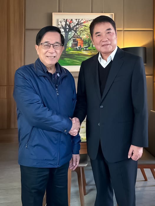 英雄會 前總統陳水扁 苗栗縣長鍾東錦相見歡