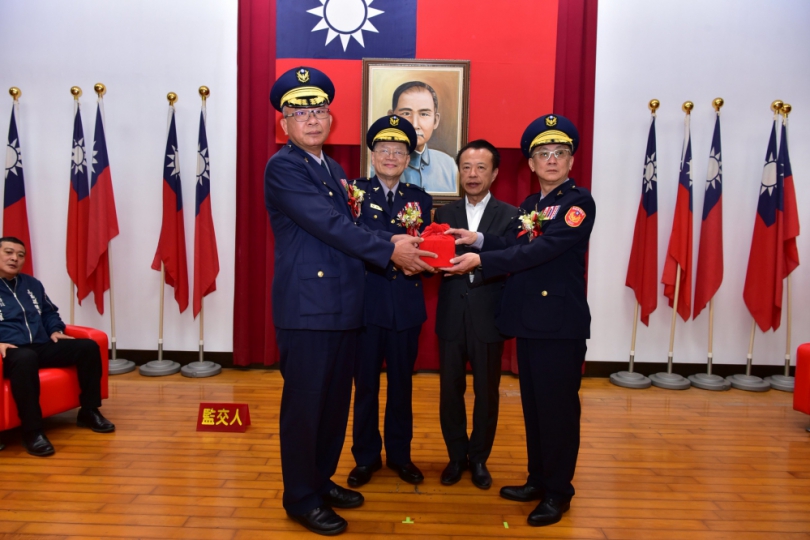 嘉義縣警察局長交接 縣長翁章梁主持 古瑞麟接任警察局長
