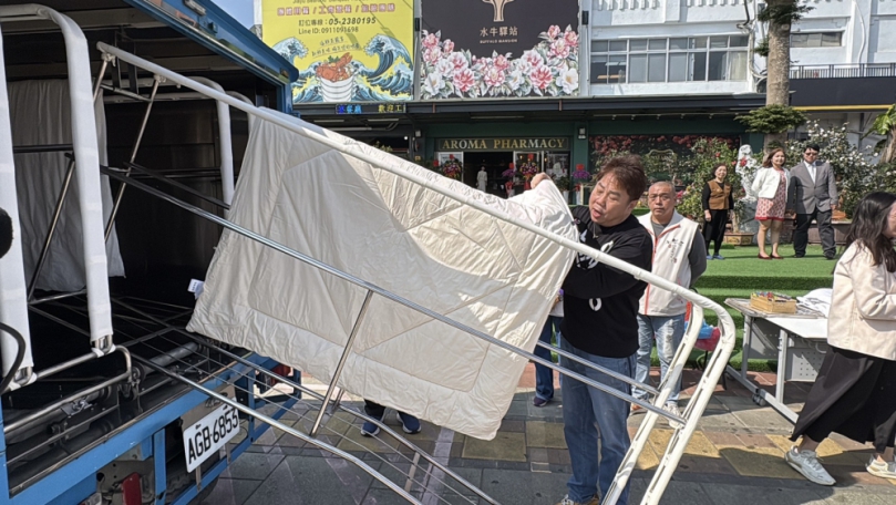 中華聖母基金會加熱乾燥車  進駐水牛社區發展協會  免費為社區長者提供烘棉被服務 導入精油高溫乾燥 病菌一掃而空