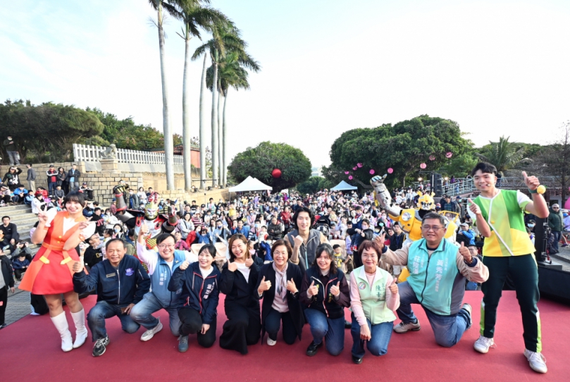 「02026年彰化月影燈季」開幕,王縣長與縣民同樂。(照片縣府提供)