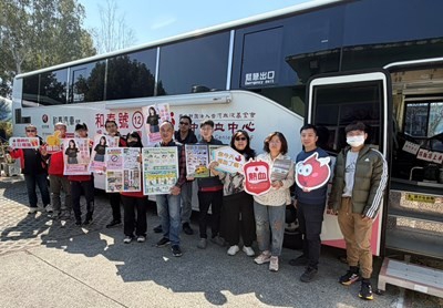 捐血傳愛 中市環保局清潔隊挽袖捐血做公益