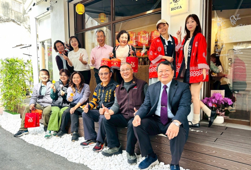 遊逛雲林斗六太平老街 白天參拜「福德宮」夜賞燈籠 信仰中心旁多了一處能坐下來的好地方〜虎爺咖啡廳〜