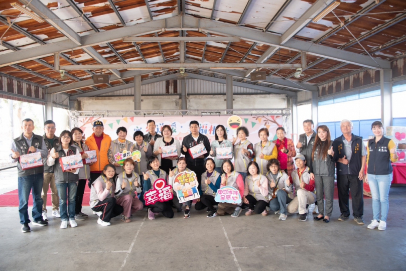 鹿草鄉寒冬送暖關懷長輩 攜手台灣活力老化推展協會圓夢傳遞愛