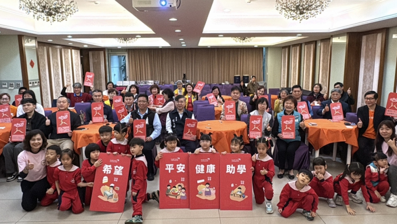 台灣世展會紅包傳愛感恩分享會  自立青年特教實習老師雍儒  分享受益紅包傳愛的點滴  賺人熱淚