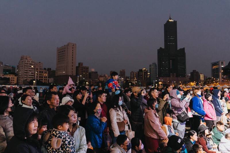 日本熊本武將隊、八王子啦啦隊助陣高雄燈會