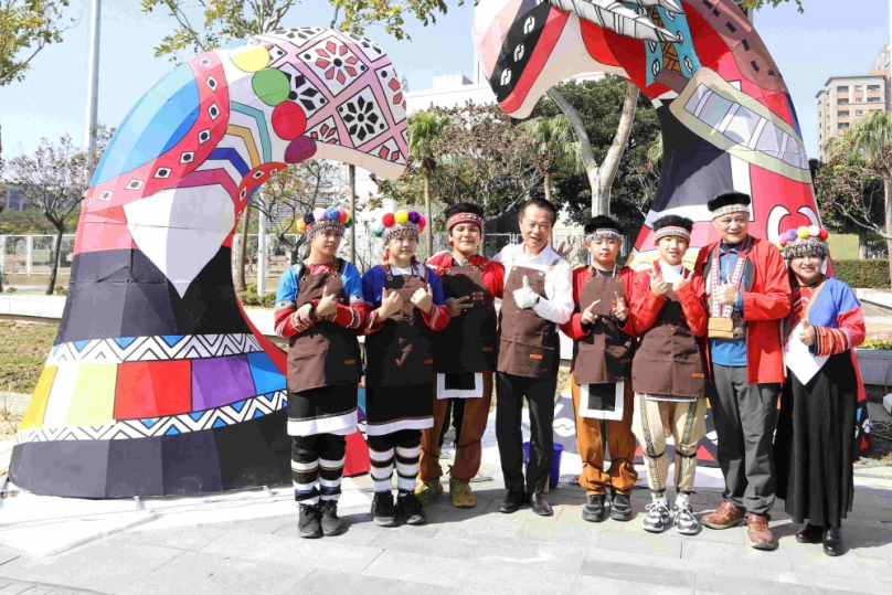 嘉義縣長翁章梁視察2026台灣燈會社規師、新住民及鄒族燈區 感受一個個在地動人故事〜