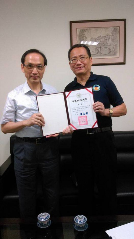 高哲翰講座教授點評穆吉塔巴接任伊朗最高領袖戰略政權意涵