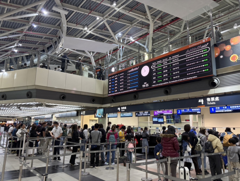 台灣燈會期間 高鐵嘉義站疏運再創紀錄  總旅運人次43.1萬 3/7單日5.4萬創新高