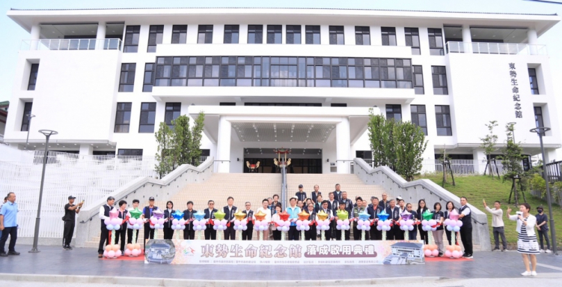 東勢生命紀念館啟用！盧秀燕市長：全市提供20萬櫃位 滿足20年需求 讓先人「落葉歸根」