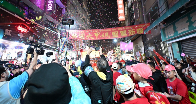 大甲媽進香回鑾進入彰化市，萬人空巷。（照片縣府提供）