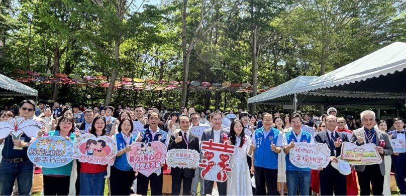 桐花為證 見證幸福時刻36對新人共結連理「2026苗栗客家桐花婚禮」