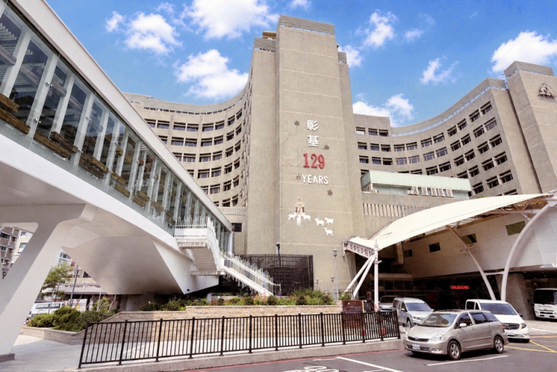 孕婦車禍，幸經彰基「跨科聯手」而保住母女生命。（照片彰基提供）