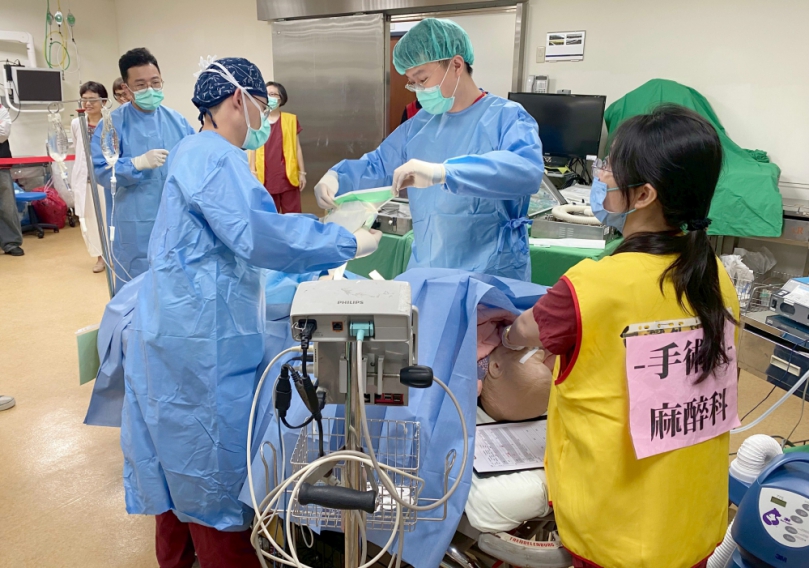 戰時醫療韌性備援手術室擬真賽 中榮登場
