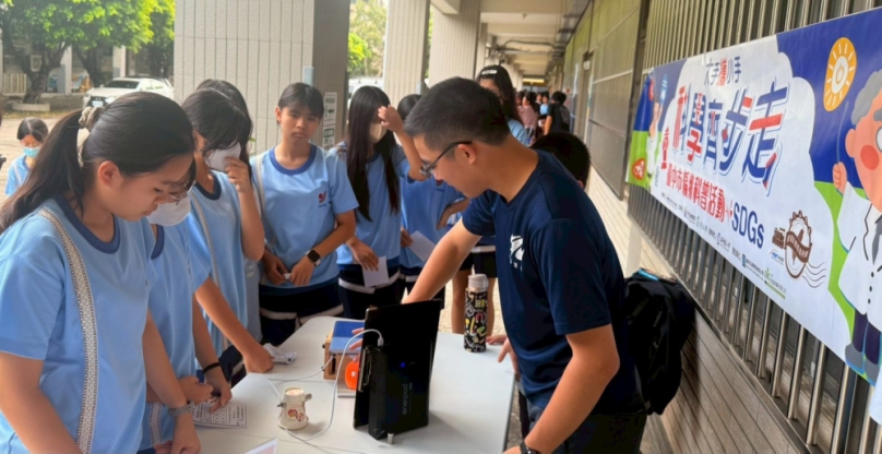 烏日國中科學市集,大葉環安系擺攤。(照片大葉提供)