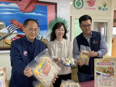 大安區農會攜手元長鄉農會  開發蒜味排骨及蒜味鹹豬肉新品上市