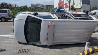 救護車翻覆｜臺東市區車禍3人受傷，車上患者由家屬自行送醫！
