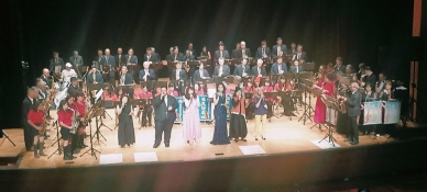 石春山師生聯合演奏會，安可曲全體薩克斯風等以明天會更好圓滿演出