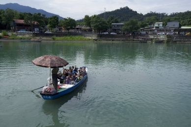 全新體驗！新北微笑山線「和美山碧潭擺渡＋賞螢」 5月9日浪漫啟航！