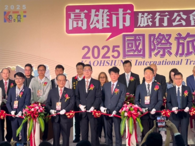 新北館在高雄旅展強勢宣傳世壯運　母親節拿好康！