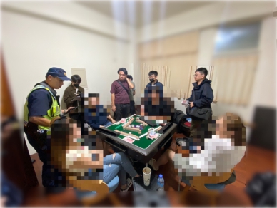 日夜喧嘩不斷｜睹場藏身社區，吉安警方破獲，當場逮賭客查扣賭博器具！