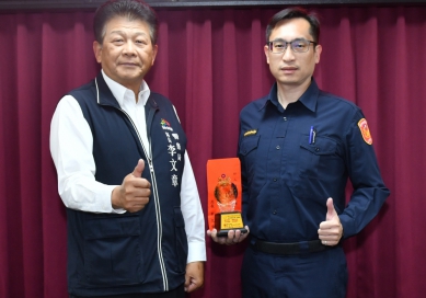 林智偉成功搶救輕生女    李文章表揚直稱好樣的