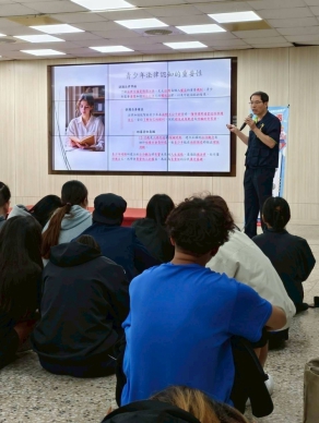 技職國手的搖籃｜臺東縣警察局少年隊，開學日至私立公東高工，反毒、識詐宣導！